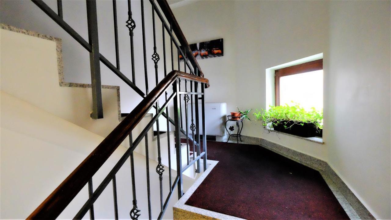 Cozy Attic Room VI Bucarest Exterior foto